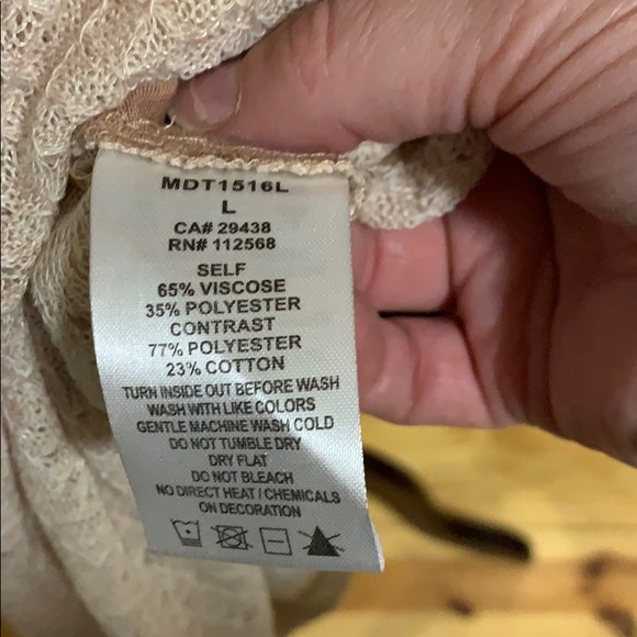 NWT Boutique Miss Me Top in Large - Picture 4 of 4